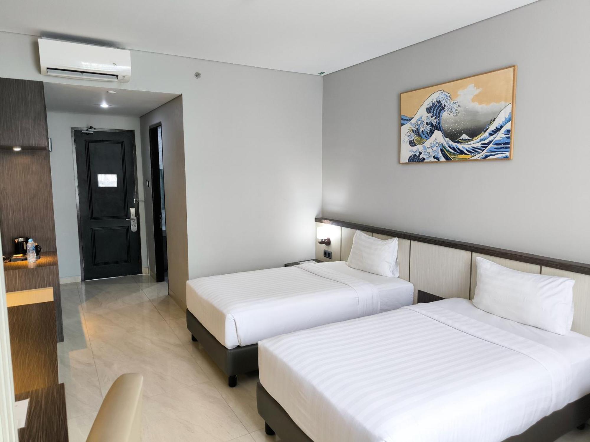 Rylich Panorama Hotel Sorong Habitación foto