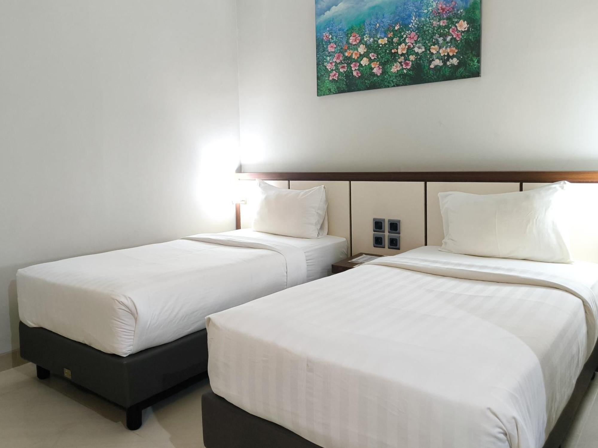 Rylich Panorama Hotel Sorong Habitación foto